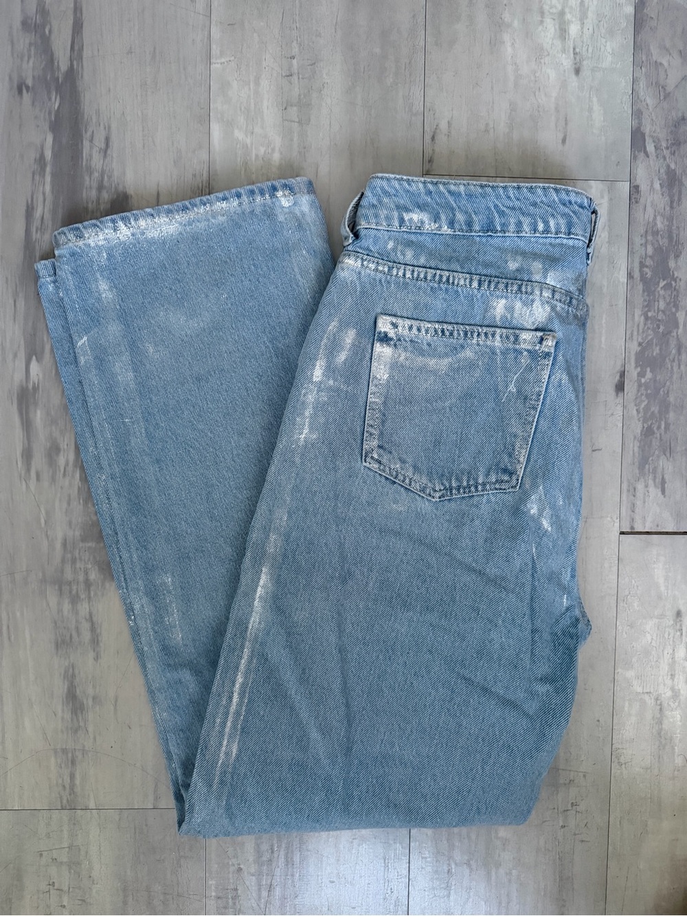 Straight-Leg Washed Light Blue Women’s Jeans